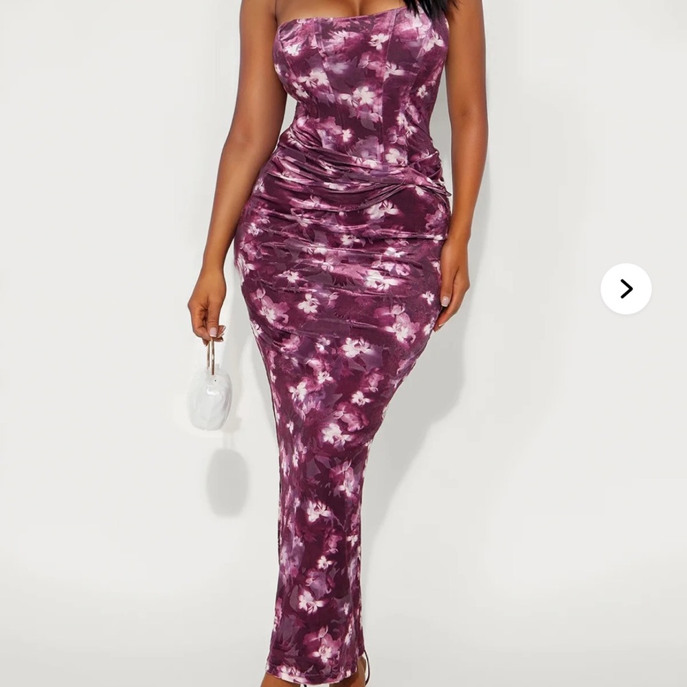 Fashion Nova Strapless Floral Dress in Purple